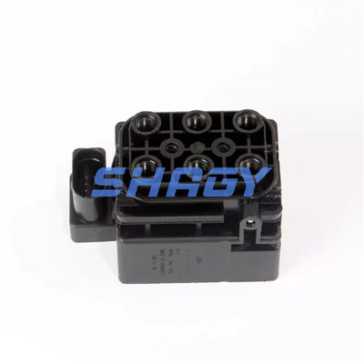 Pour le véhicule Audi Q7 7P0698014 95835890101